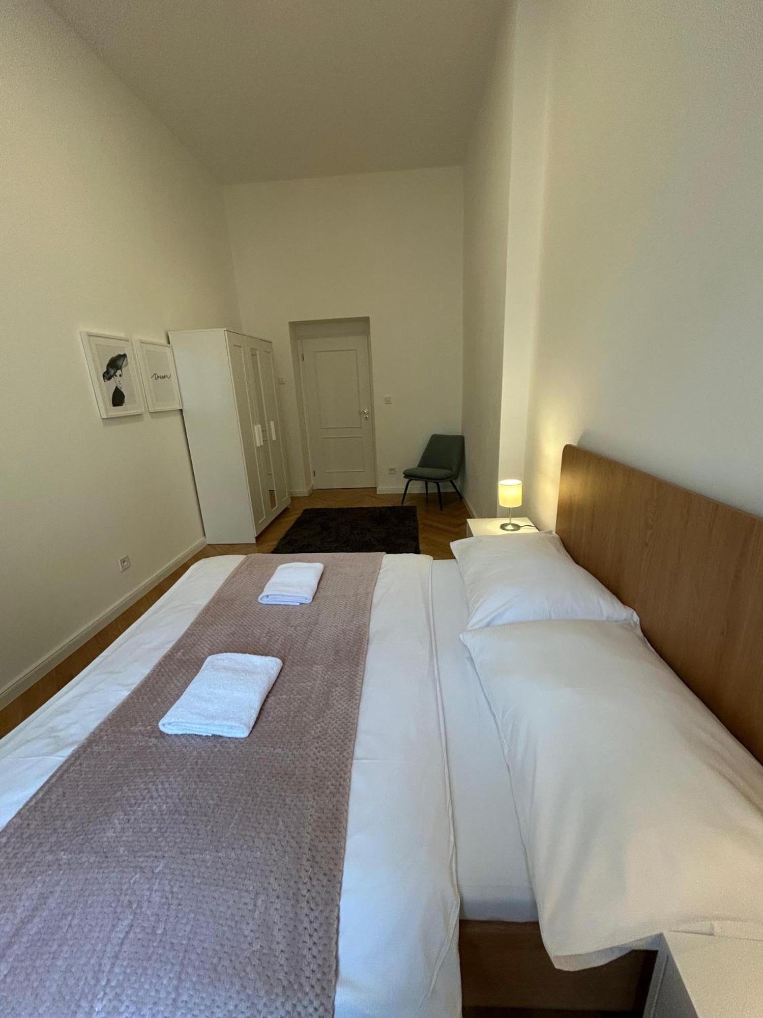 Rasinovo Nabrezi - Riverside Residence Πράγα Εξωτερικό φωτογραφία