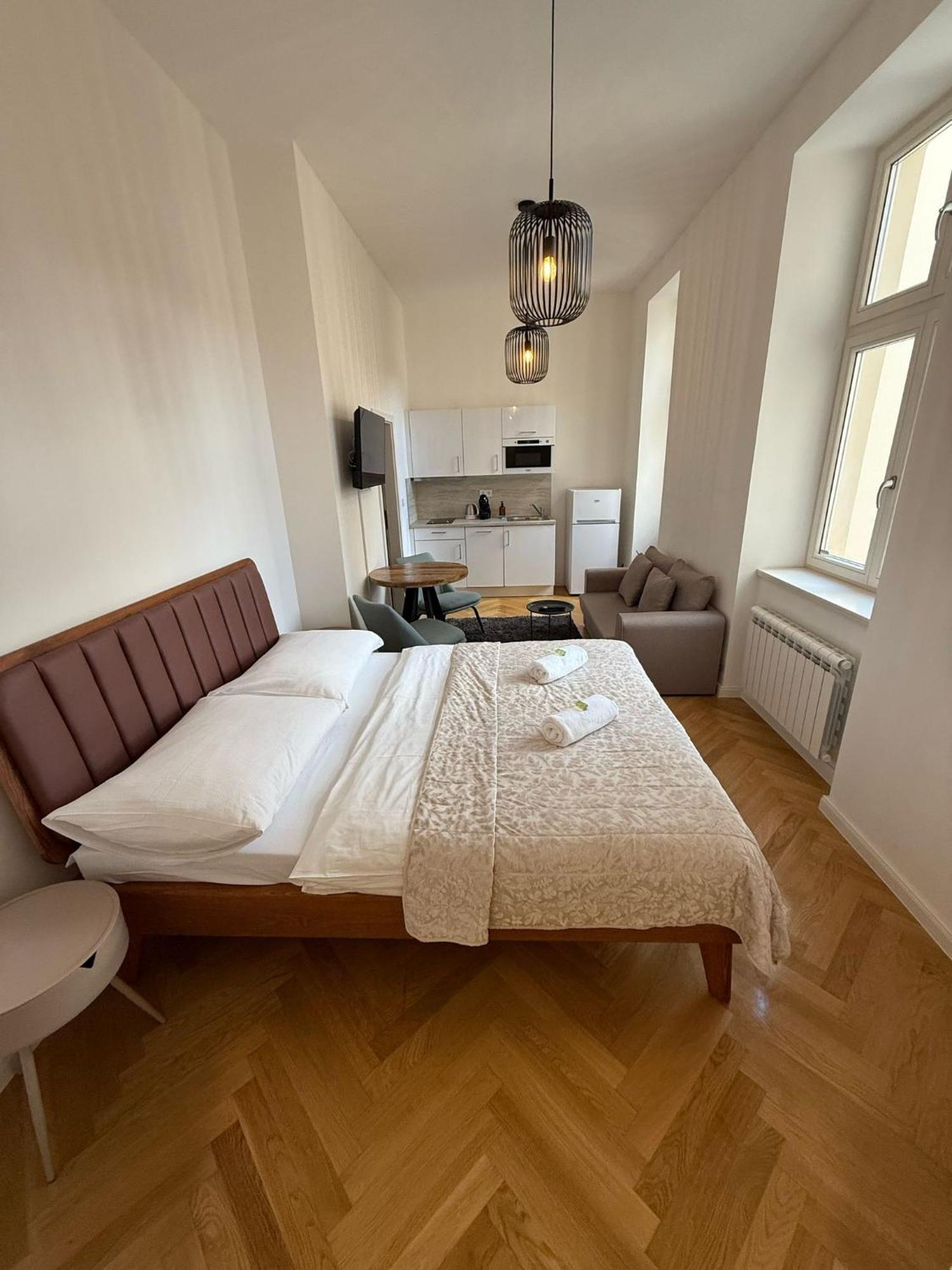 Rasinovo Nabrezi - Riverside Residence Πράγα Εξωτερικό φωτογραφία