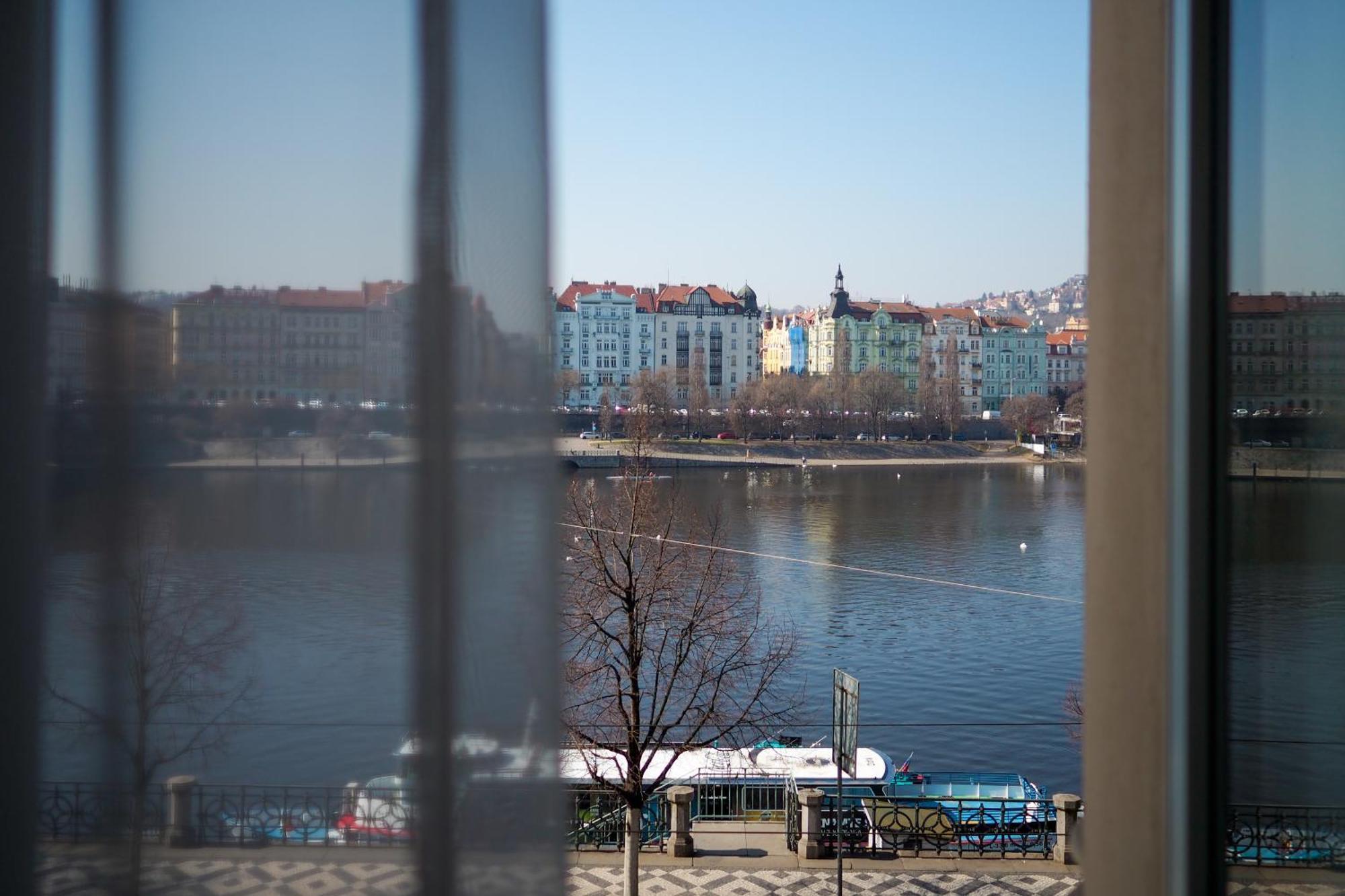 Rasinovo Nabrezi - Riverside Residence Πράγα Εξωτερικό φωτογραφία