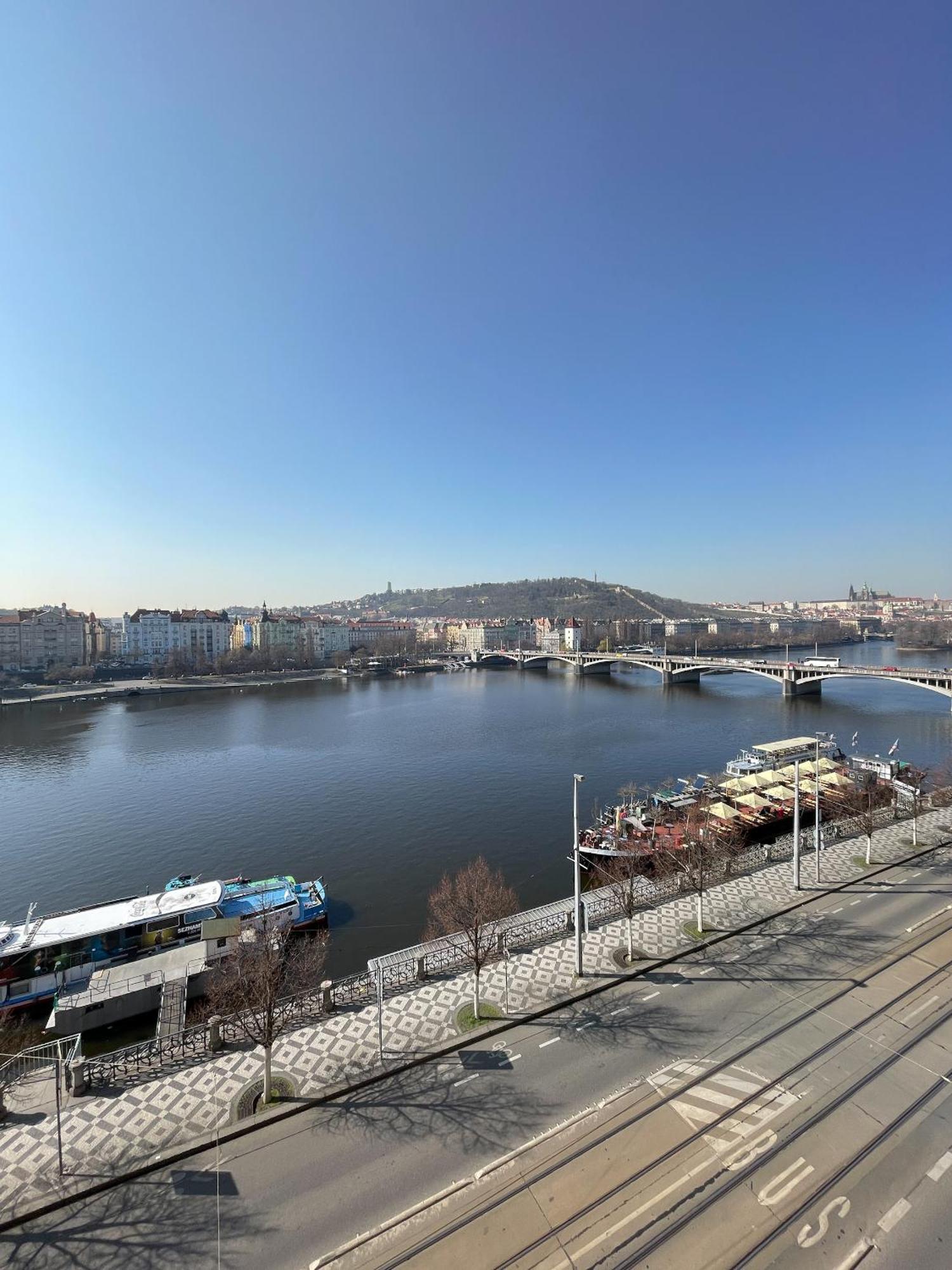 Rasinovo Nabrezi - Riverside Residence Πράγα Εξωτερικό φωτογραφία