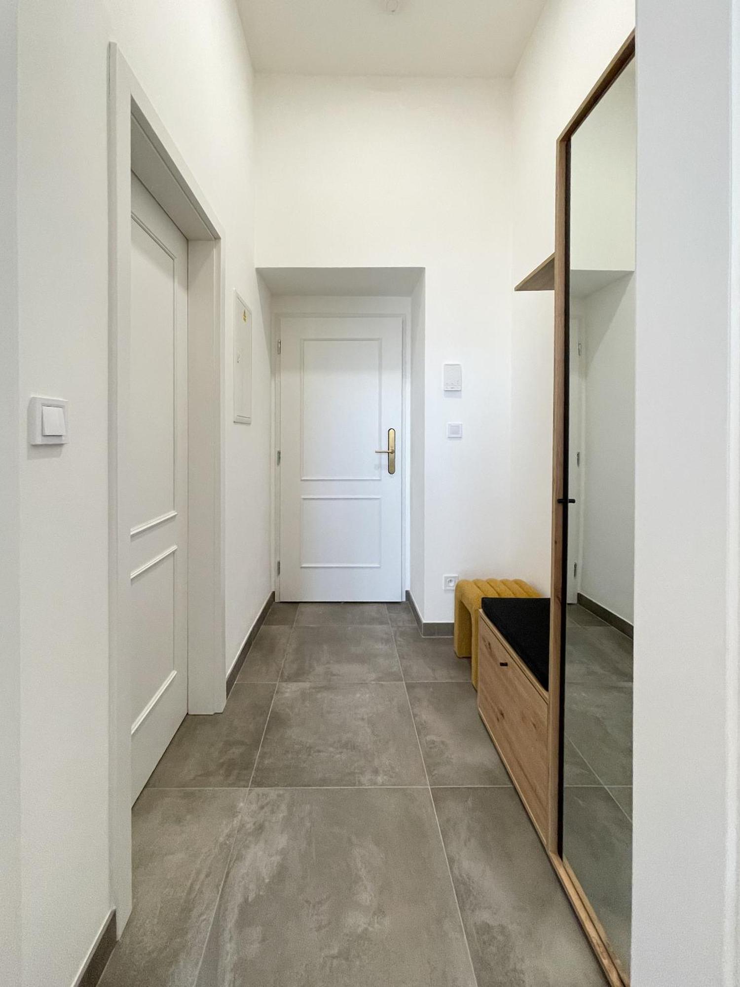 Rasinovo Nabrezi - Riverside Residence Πράγα Εξωτερικό φωτογραφία
